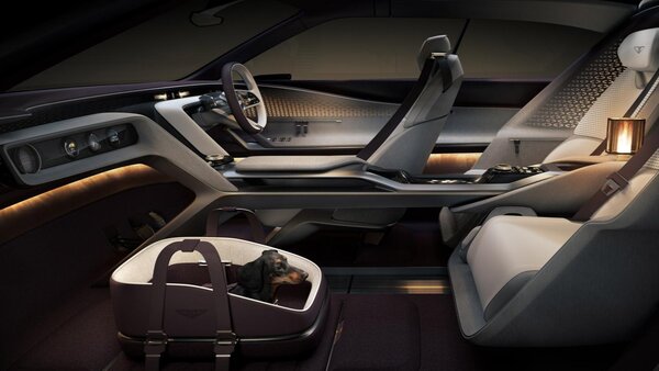 Bentley представили первый полностью электрический автомобиль EXP 15