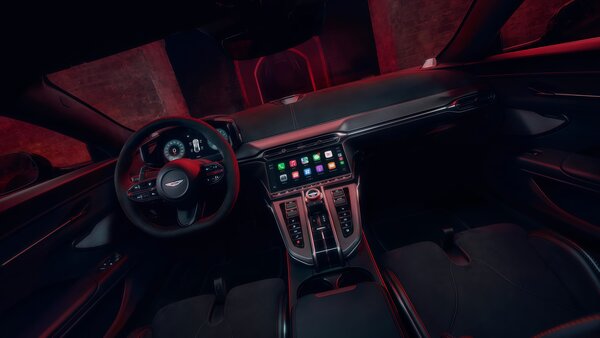 Новый Aston Martin Vantage S стал самым мощным в истории производителя