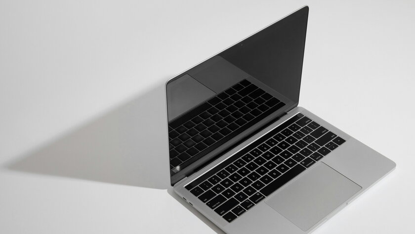 Apple планирует обновлять ноутбуки, которые лежат на складах