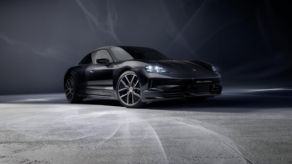 Porsche представила новые Taycan и Cayenne в версии Black Edition
