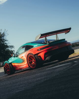 Уникальный Porsche 911 GT3 RS, созданный Дуа Липой, выставлен на аукцион