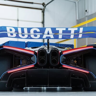 Первый в истории серийный Bugatti Bolide отправился на аукцион
