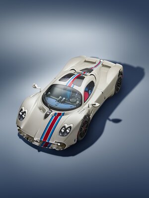 Pagani представила коллекционную версию гиперкара Utopia Coyote