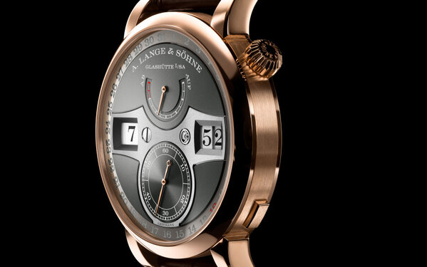 Часы Zeitwerk Date от A. Lange & Söhne получили версию из розового золота