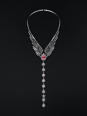 Chanel представила новую коллекцию Reach for the Stars