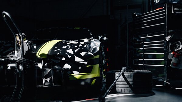 Mercedes-Benz анонсировал концепт нового спорткара AMG GT