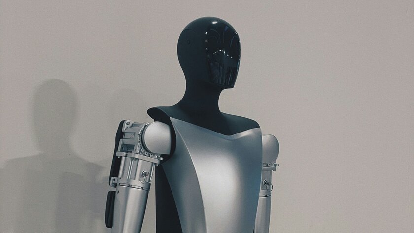 Робот поступил в театральную академию